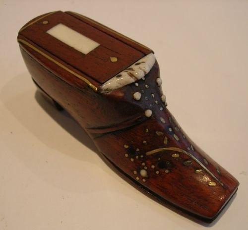 english georgian mahogany shoe shaped snuff box c1820 pique inlay