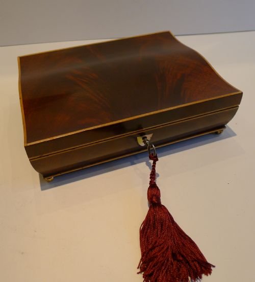stunning flamed mahogany and boxwood table box with interior mirror c1820