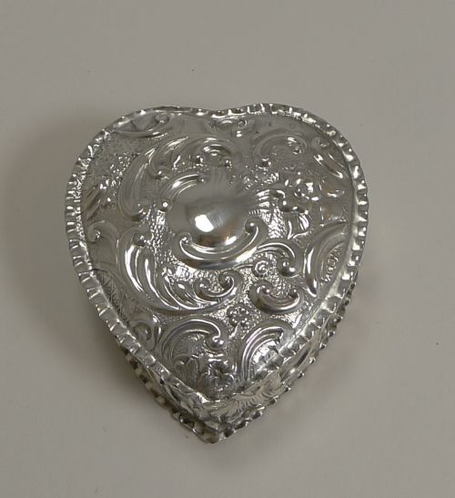 antique english sterling silver box by cooper brothers and sons birmingham 1903