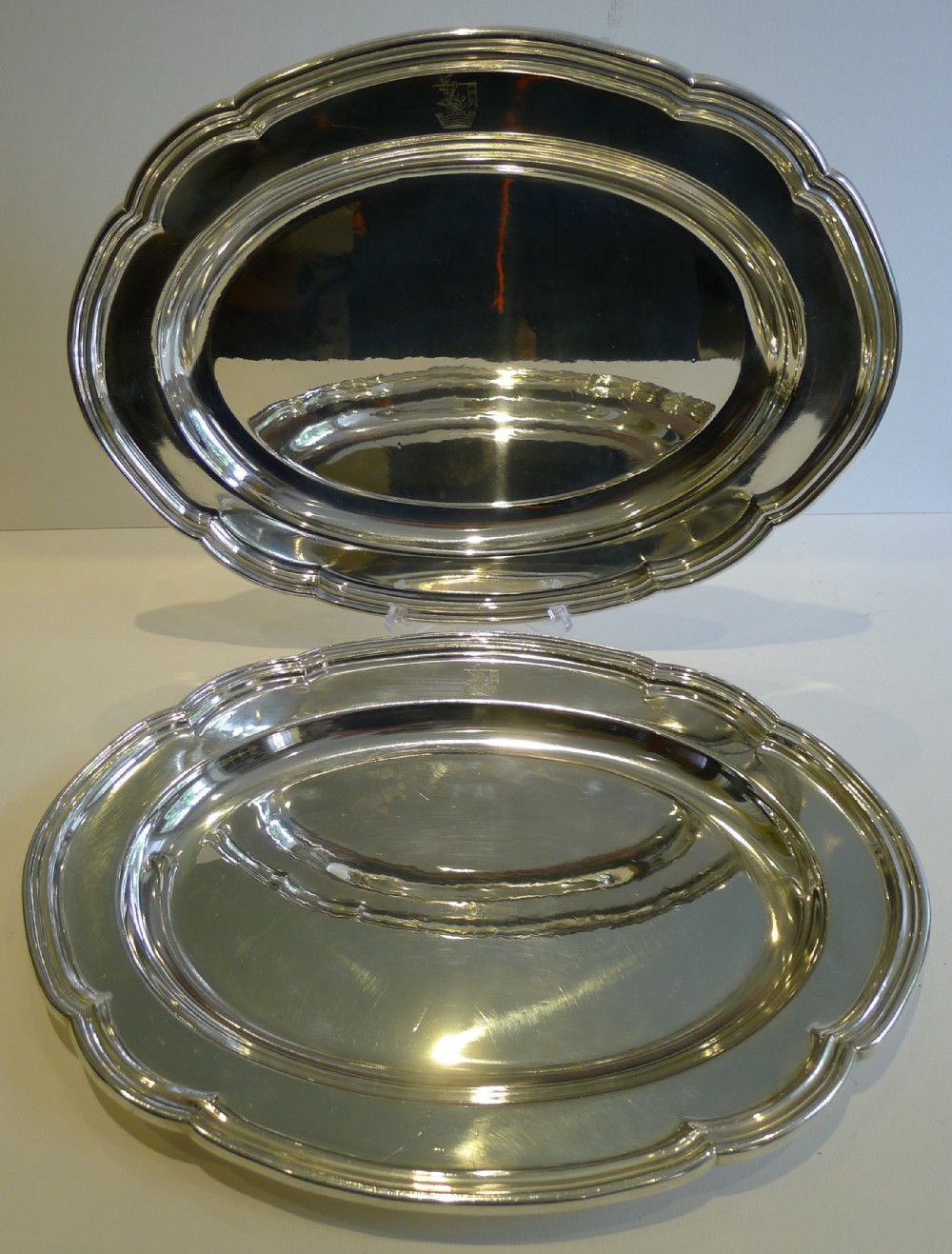 fine pair antique english elkington co serving platters in silver plate 1853