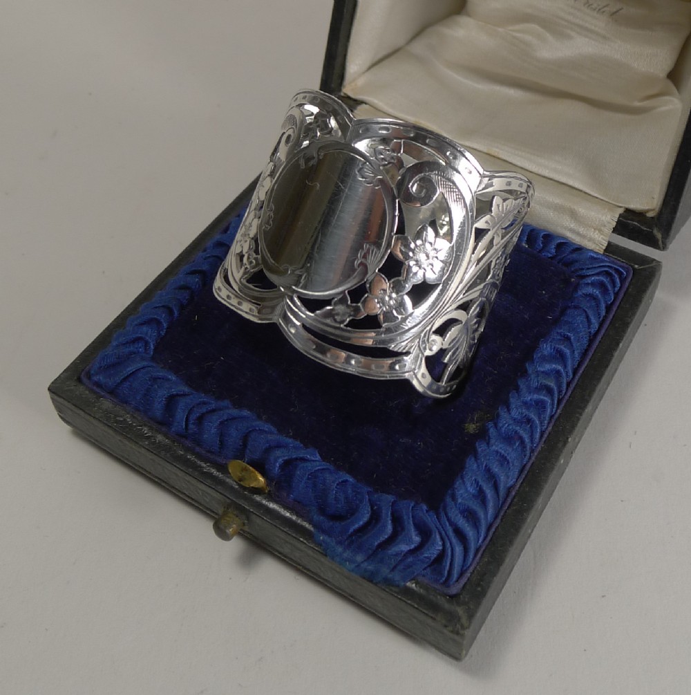stunning antique english sterling silver napkin ring 1905