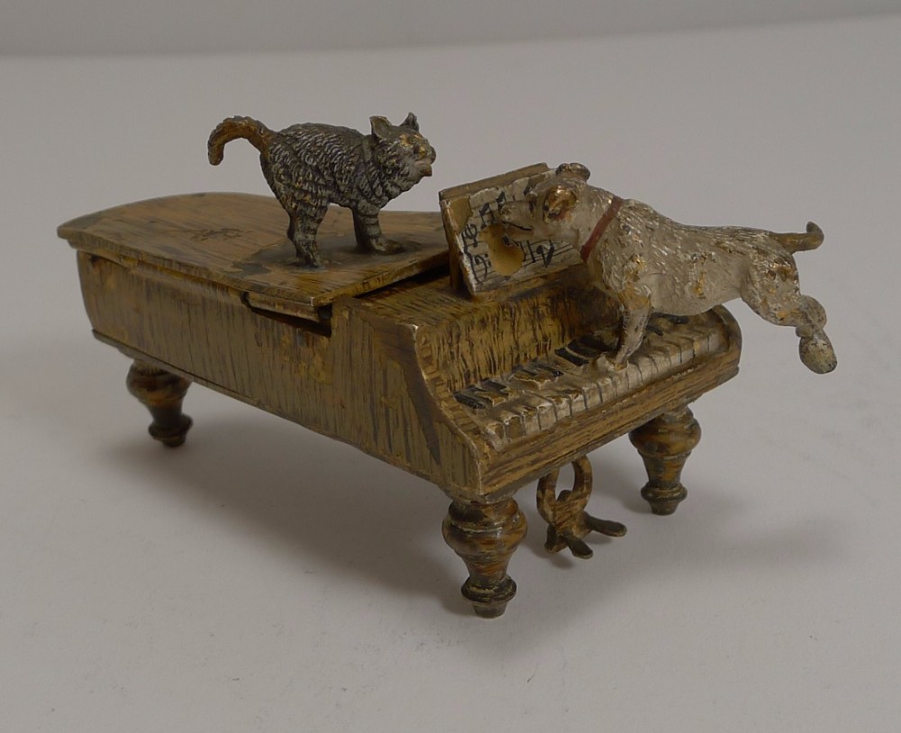 antique austrian cold painted bronze match strike vesta 1891 cat and dog