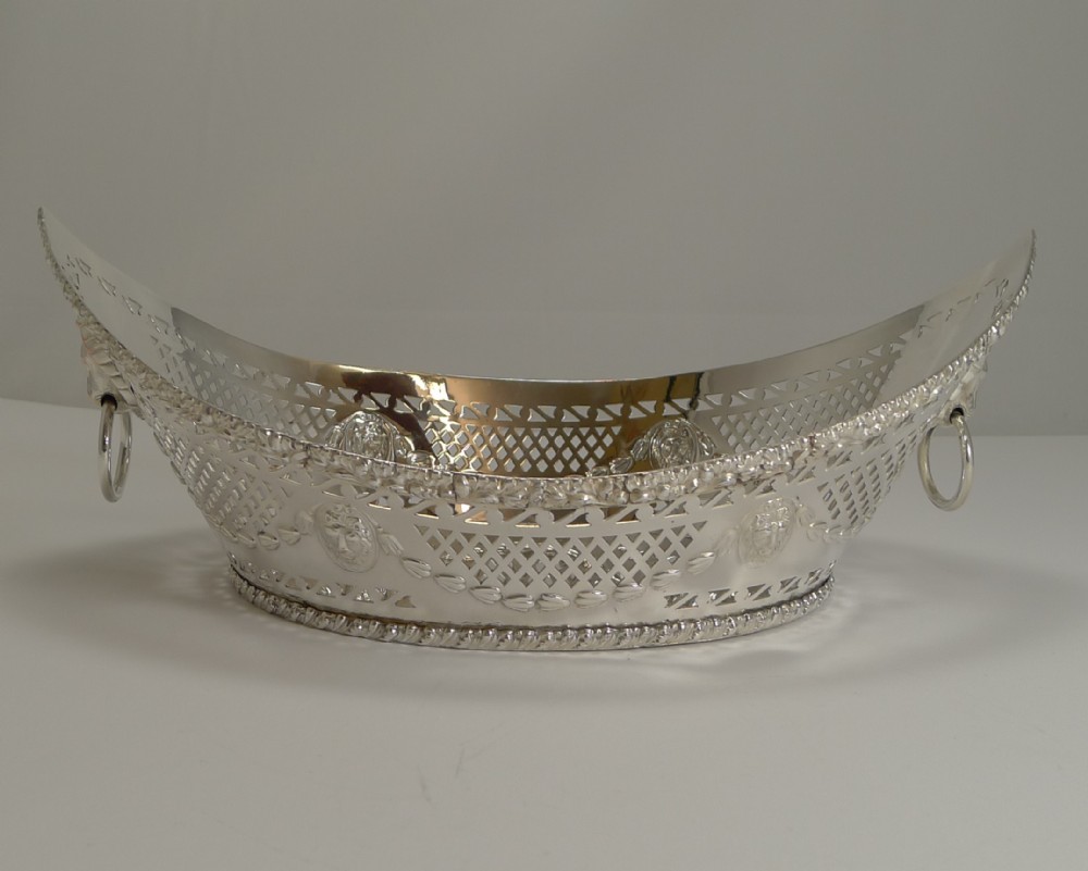grand large antique english silver plated bread basket c1900