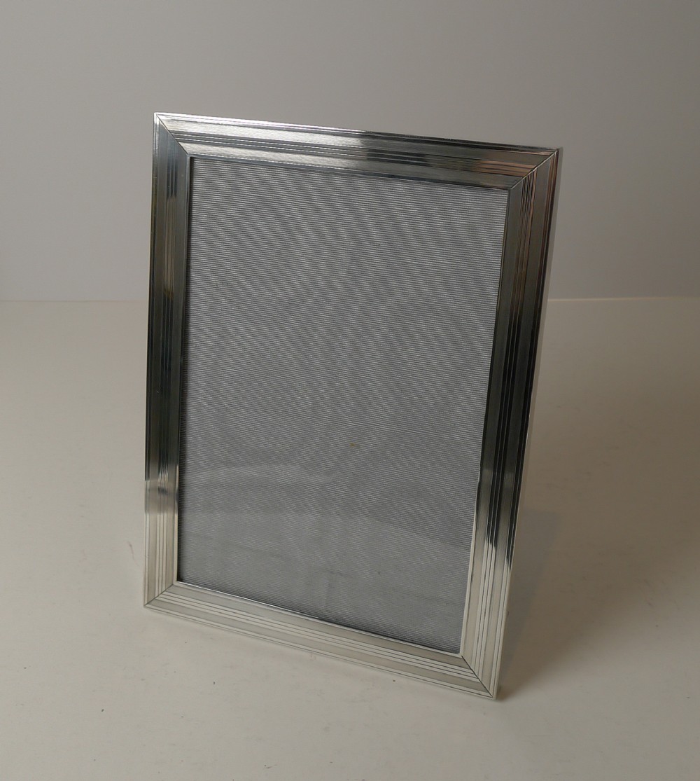 smart engine turned english silver photograph picture frame 1918