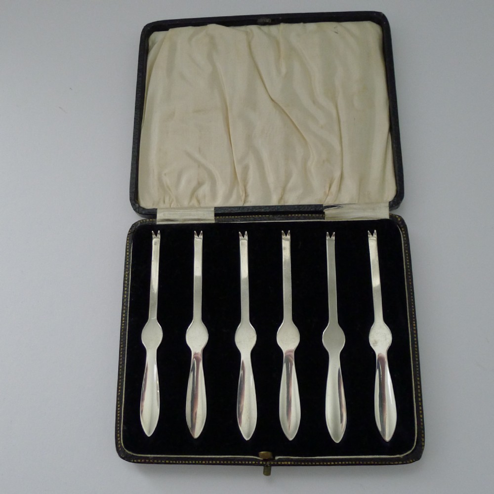 cased set solid sterling silver crab picks 1930