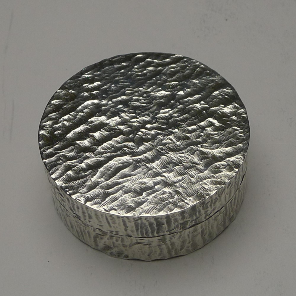 modernist solid silver pill trinket box by grant macdonald 1974